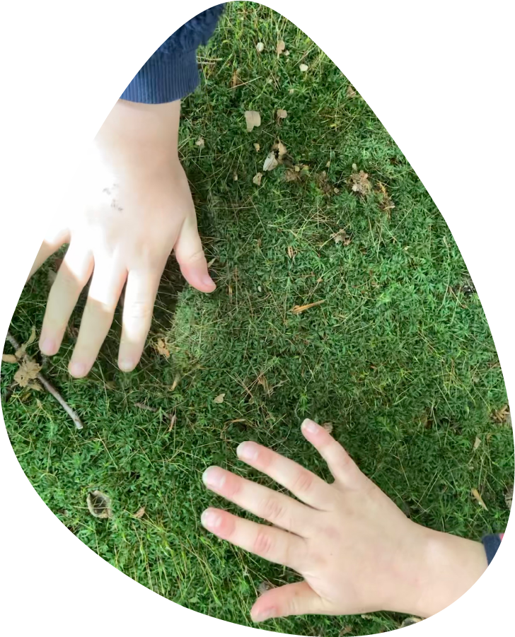 Enfants ; Dehors ; Mains